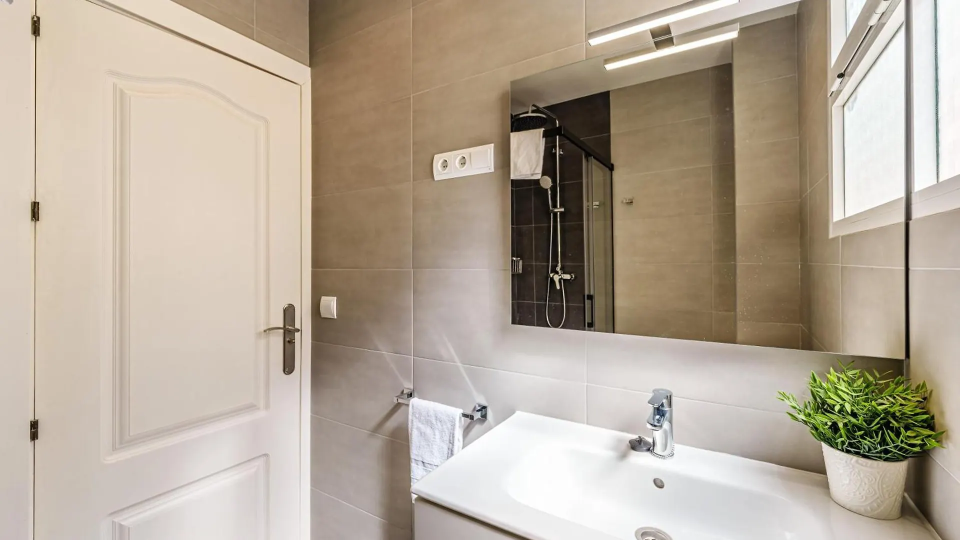 Soho - Comfort & Premium Location Malaga Apartment